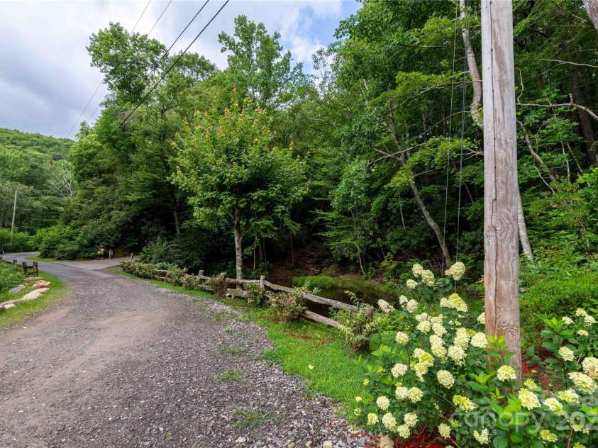 238 Falling Water Drive, Burnsville, NC 28714.  MLS# CAR4284318, YatesRealty ID 131. 