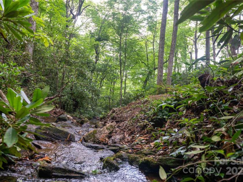 238 Falling Water Drive, Burnsville, NC 28714.  MLS# CAR4284318, YatesRealty ID 131. 