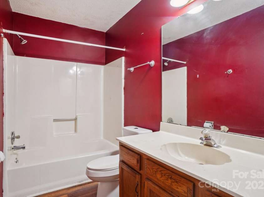 5531 Doverstone Court, Charlotte, NC 28208.  MLS# CAR4282896, YatesRealty ID 1310. 