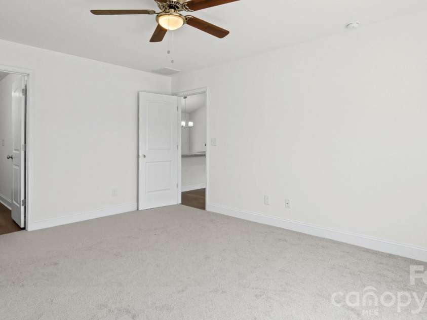107 Murray Street, Chester, SC 29706.  MLS# CAR4369341, YatesRealty ID 13100. 