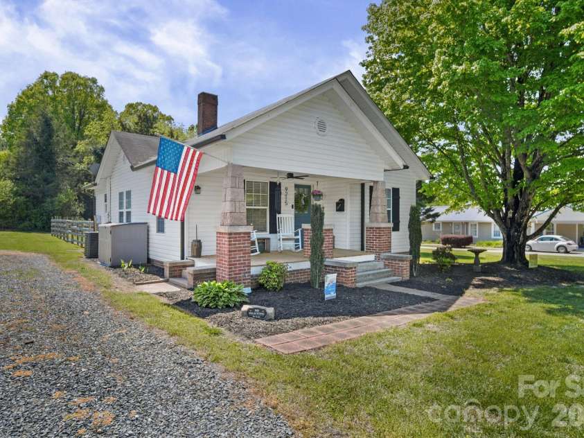9215 Stokes Ferry Road, Salisbury, NC 28146.  MLS# CAR4369206, YatesRealty ID 13102. 