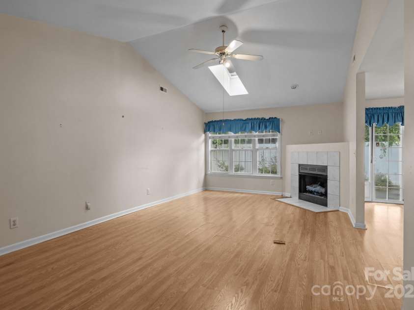 112 Dujon Court, Mount Holly, NC 28120.  MLS# CAR4258710, YatesRealty ID 13103. 