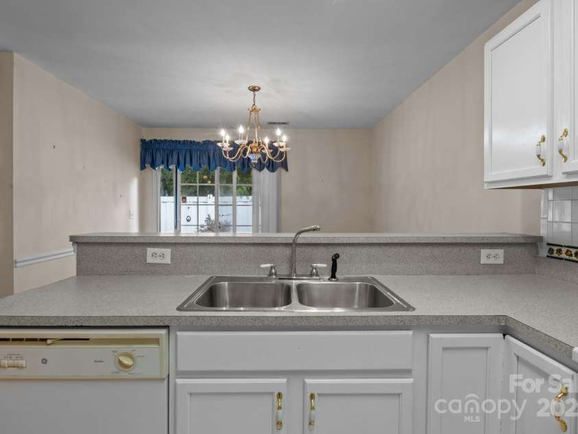 112 Dujon Court, Mount Holly, NC 28120.  MLS# CAR4258710, YatesRealty ID 13103. 