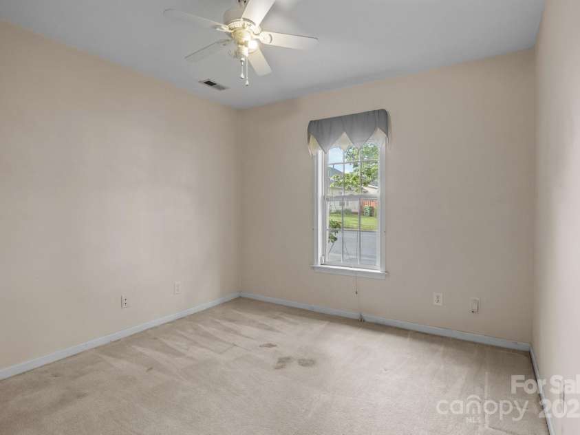 112 Dujon Court, Mount Holly, NC 28120.  MLS# CAR4258710, YatesRealty ID 13103. 