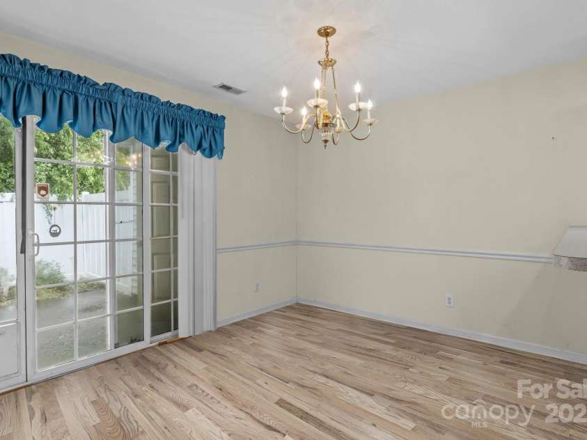 112 Dujon Court, Mount Holly, NC 28120.  MLS# CAR4258710, YatesRealty ID 13103. 