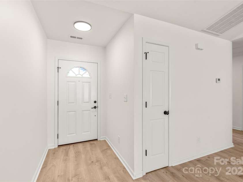 112 Dujon Court, Mount Holly, NC 28120.  MLS# CAR4325125, YatesRealty ID 13103. 