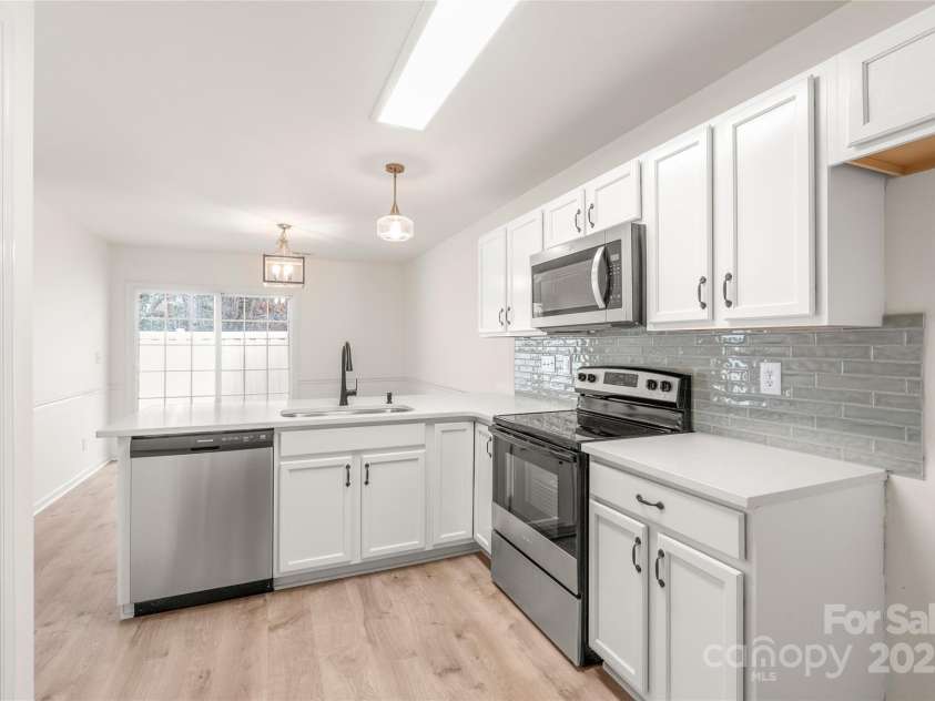 112 Dujon Court, Mount Holly, NC 28120.  MLS# CAR4325125, YatesRealty ID 13103. 