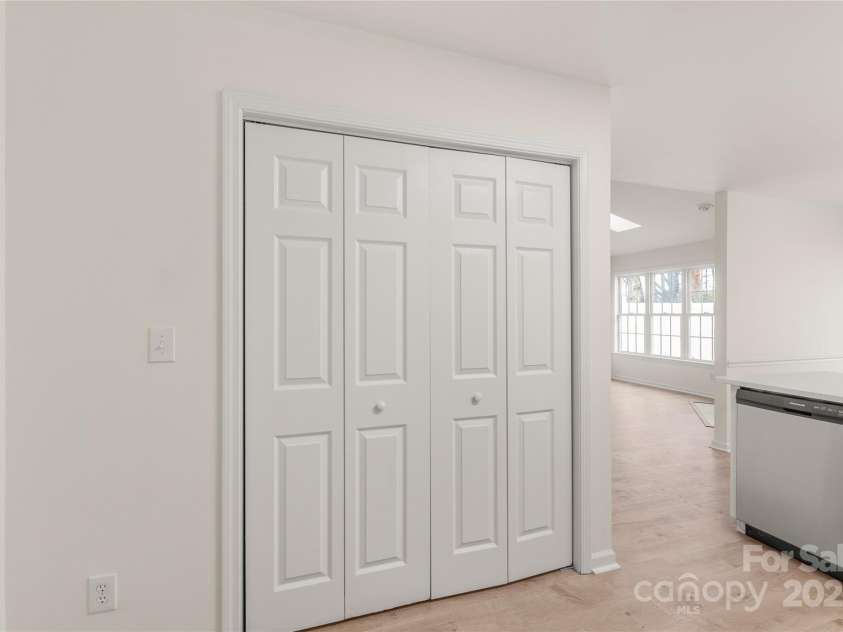 112 Dujon Court, Mount Holly, NC 28120.  MLS# CAR4325125, YatesRealty ID 13103. 