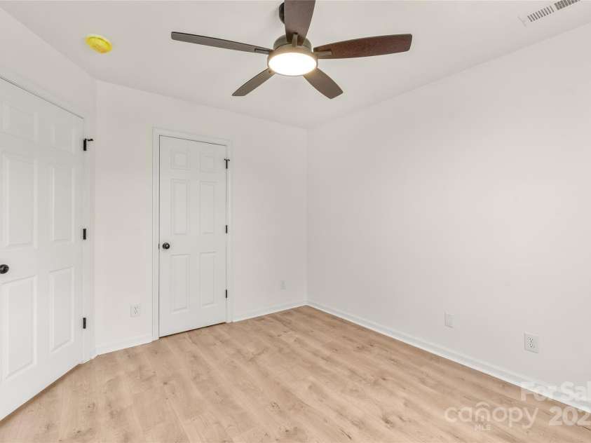 112 Dujon Court, Mount Holly, NC 28120.  MLS# CAR4325125, YatesRealty ID 13103. 