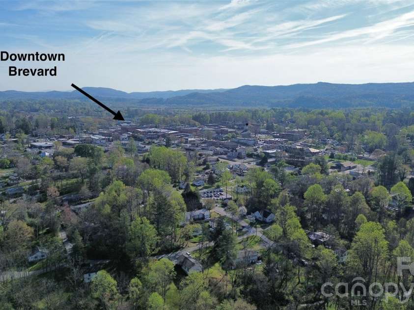 95 Loeb Drive, Brevard, NC 28712.  MLS# CAR4320988, YatesRealty ID 13104. 