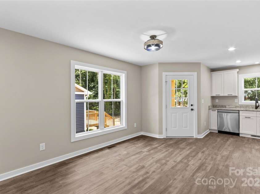 626 Bell Street, Statesville, NC 28677.  MLS# CAR4258505, YatesRealty ID 13105. 