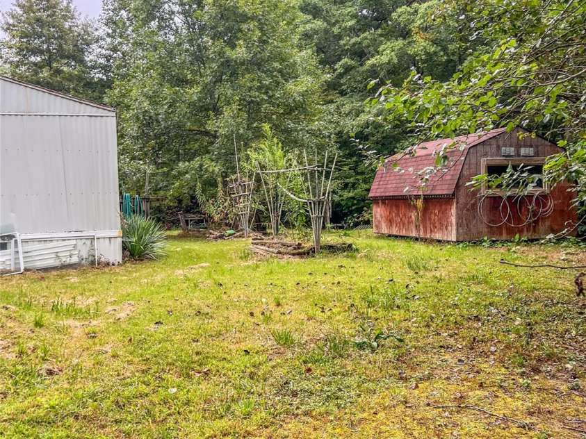 17 Howell Road, Brevard, NC 28712.  MLS# CAR4259559, YatesRealty ID 13107. 