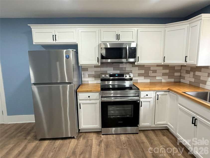 706 Salisbury Avenue, Salisbury, NC 28146.  MLS# CAR4340176, YatesRealty ID 13107. 