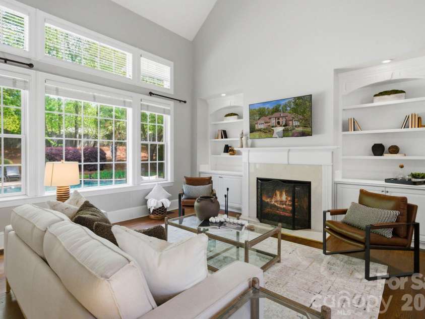 7004 Camrose Crossing Lane, Matthews, NC 28104.  MLS# CAR4367901, YatesRealty ID 13108. 