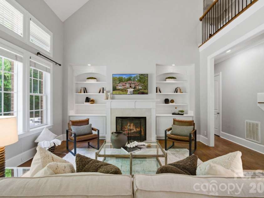 7004 Camrose Crossing Lane, Matthews, NC 28104.  MLS# CAR4367901, YatesRealty ID 13108. 