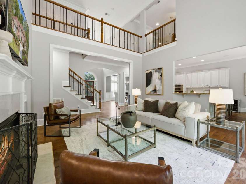 7004 Camrose Crossing Lane, Matthews, NC 28104.  MLS# CAR4367901, YatesRealty ID 13108. 