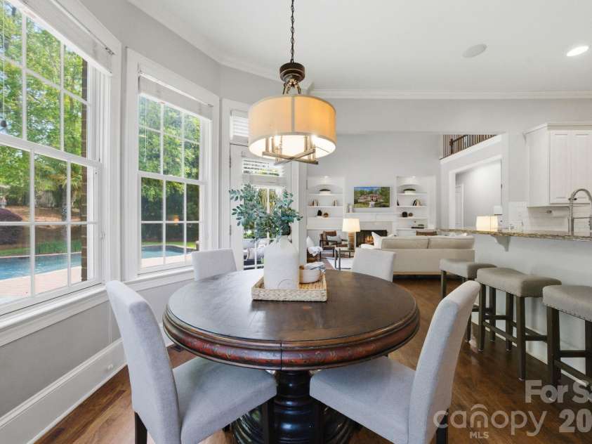 7004 Camrose Crossing Lane, Matthews, NC 28104.  MLS# CAR4367901, YatesRealty ID 13108. 