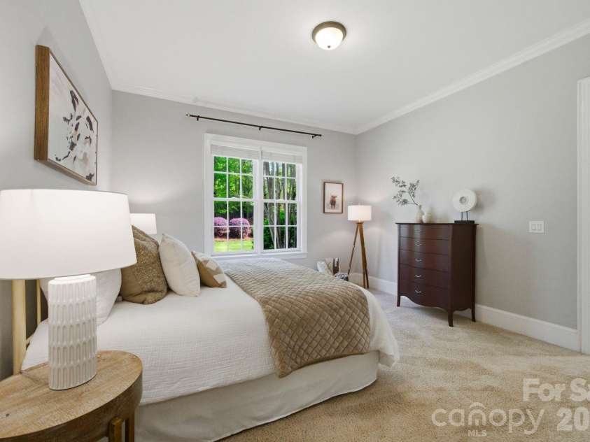 7004 Camrose Crossing Lane, Matthews, NC 28104.  MLS# CAR4367901, YatesRealty ID 13108. 