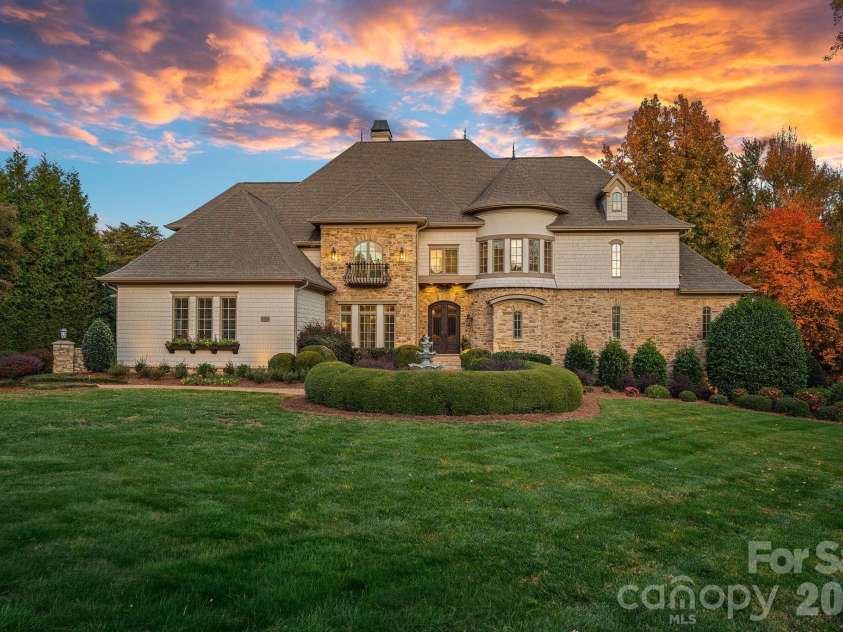 119 Longfellow Lane, Mooresville, NC 28117.  MLS# CAR4366723, YatesRealty ID 13109. 