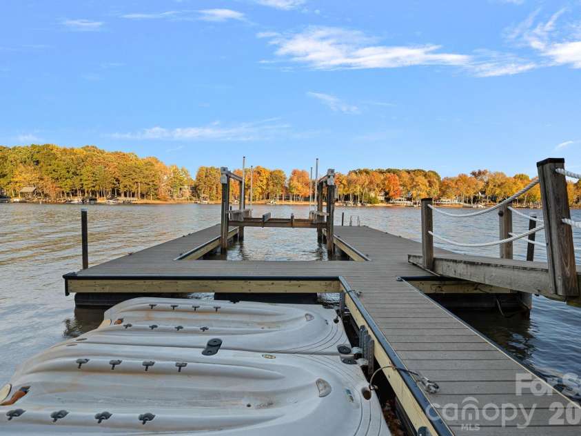 119 Longfellow Lane, Mooresville, NC 28117.  MLS# CAR4366723, YatesRealty ID 13109. 