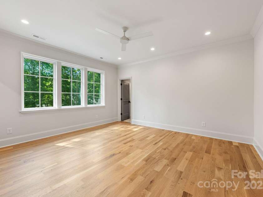 5601 Robinhood Road, Charlotte, NC 28211.  MLS# CAR4258800, YatesRealty ID 13109. Bedroom