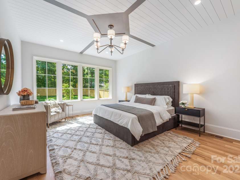 5601 Robinhood Road, Charlotte, NC 28211.  MLS# CAR4258800, YatesRealty ID 13109. Primary Bedroom with beautiful details