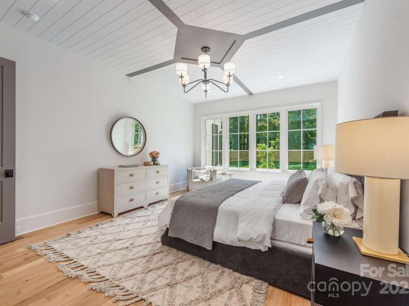 5601 Robinhood Road, Charlotte, NC 28211.  MLS# CAR4258800, YatesRealty ID 13109. Primary Bedroom with custom ceiling paneling