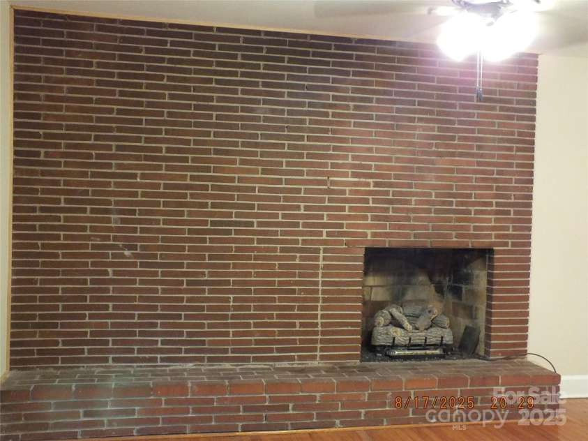 414 Springs Street, Lancaster, SC 29720.  MLS# CAR4293071, YatesRealty ID 1311. 