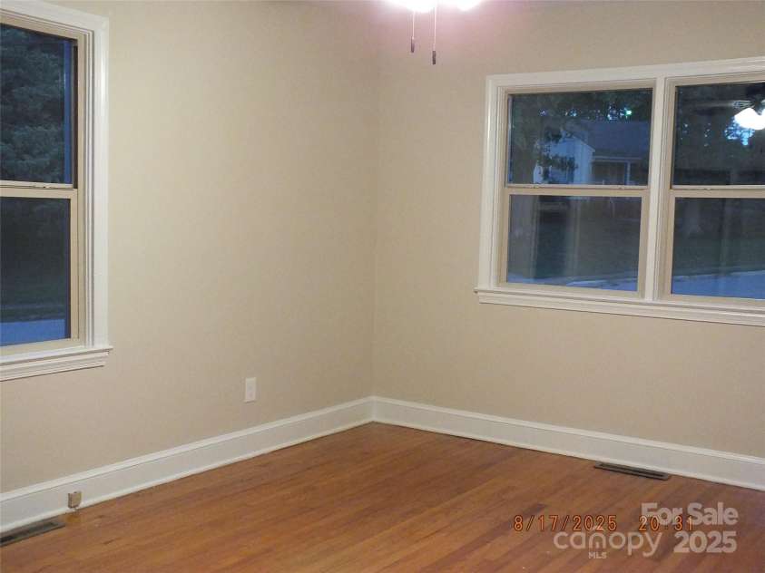 414 Springs Street, Lancaster, SC 29720.  MLS# CAR4293071, YatesRealty ID 1311. 