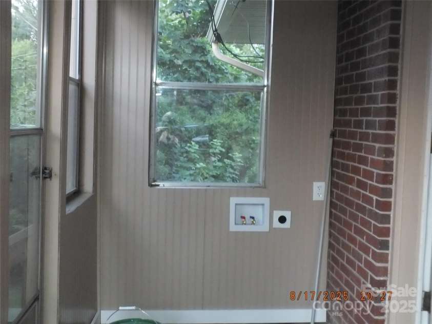 414 Springs Street, Lancaster, SC 29720.  MLS# CAR4293071, YatesRealty ID 1311. 