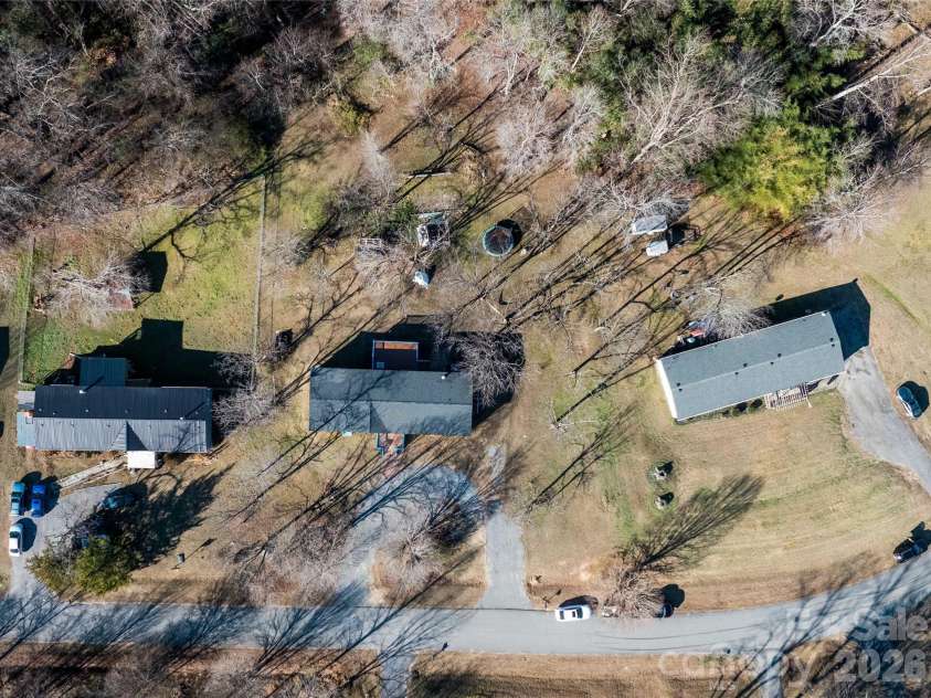 675 Hares Way Way, Lincolnton, NC 28092.  MLS# CAR4330640, YatesRealty ID 1311. 