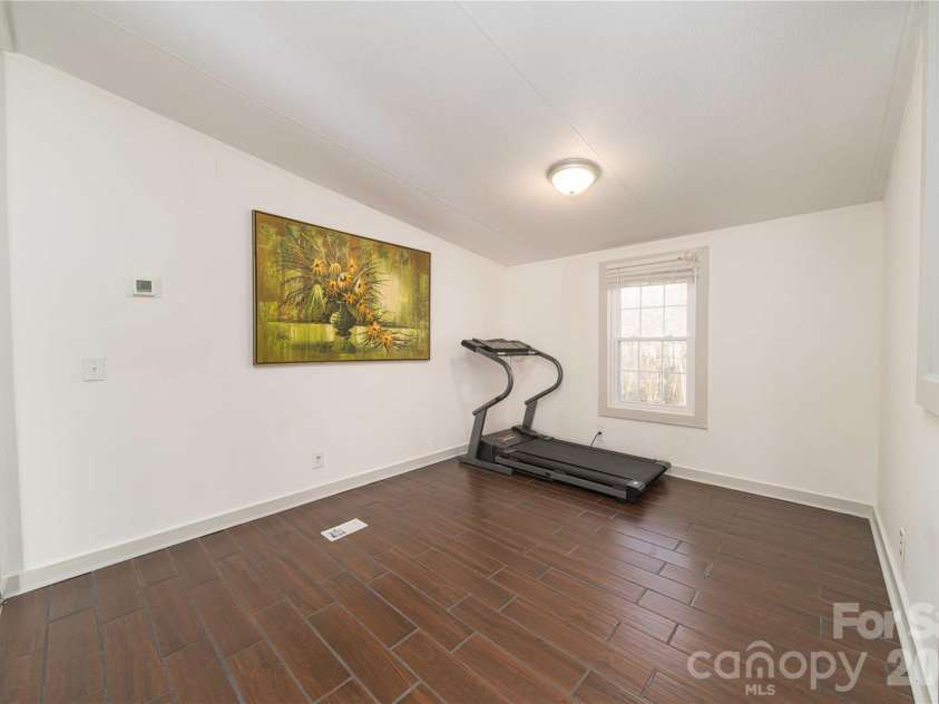 675 Hares Way Way, Lincolnton, NC 28092.  MLS# CAR4330640, YatesRealty ID 1311. 