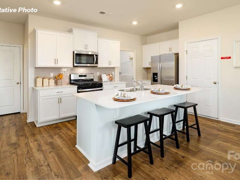 1044 Horizon Lane, Chester, SC 29706.  MLS# CAR4259672, YatesRealty ID 13110. 