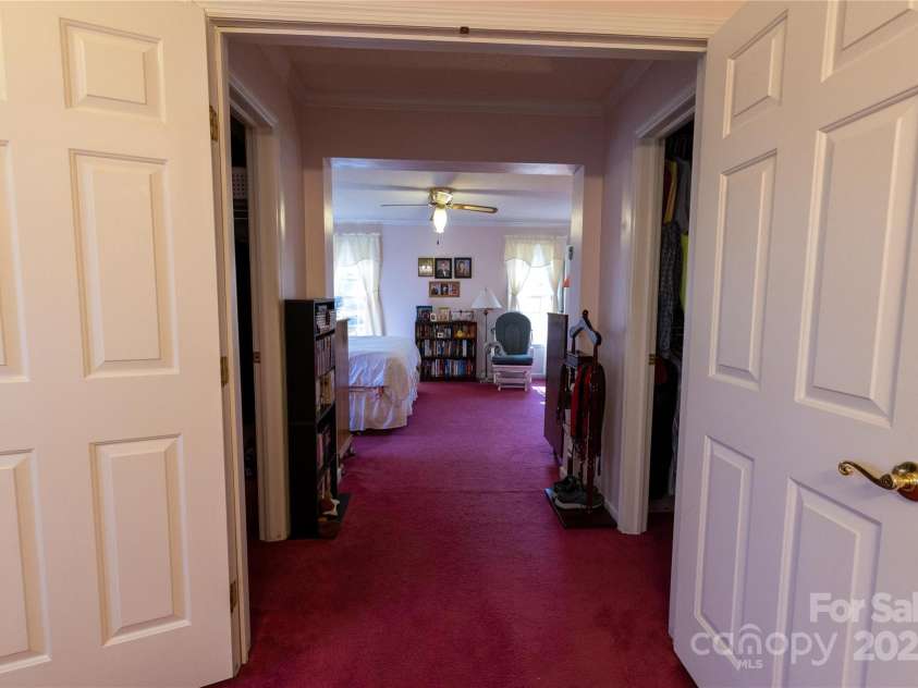 120 Powderhorn Drive, Burnsville, NC 28714.  MLS# CAR4258833, YatesRealty ID 13111. 