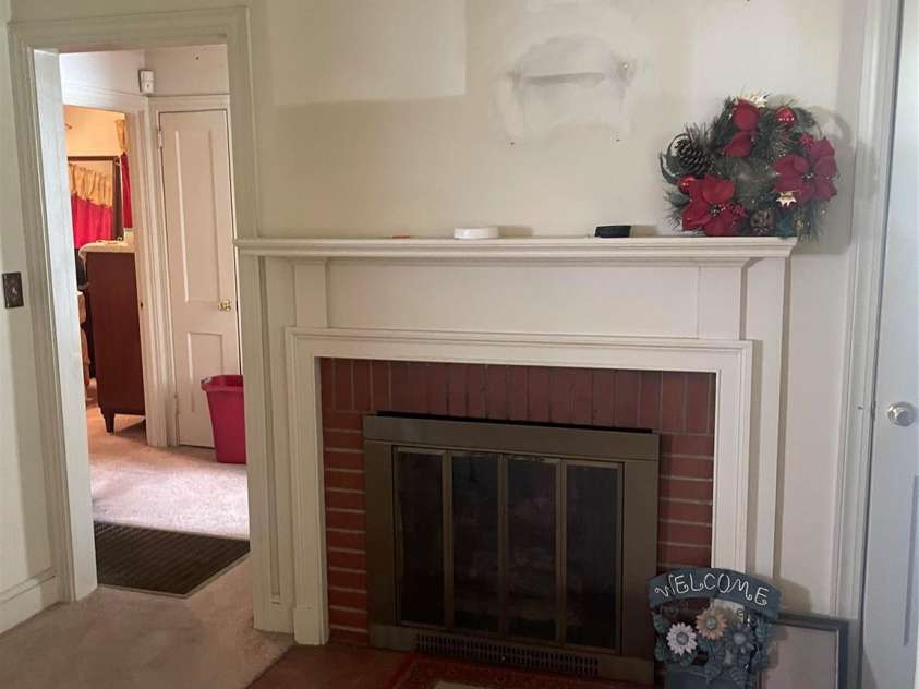 950 Cliff Road, Asheboro, NC 27203.  MLS# CAR4361096, YatesRealty ID 13111. 