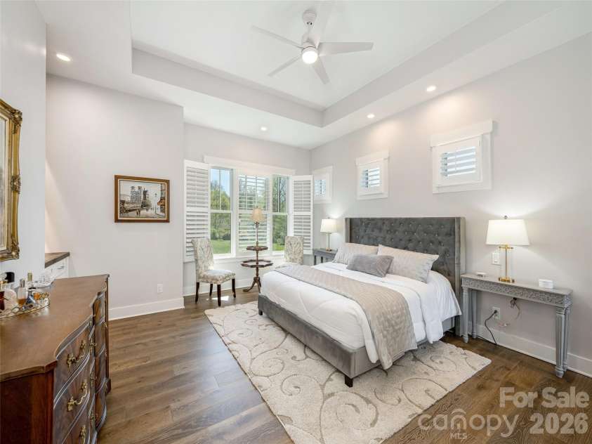 90 Drummond Circle, Hendersonville, NC 28791.  MLS# CAR4369417, YatesRealty ID 13113. 