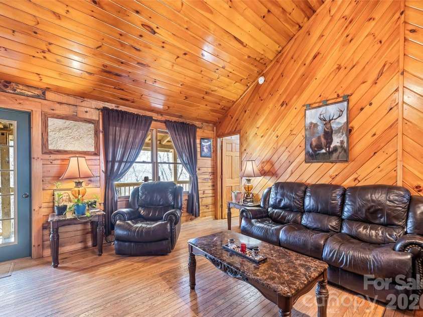173 Blizzard Ridge, Maggie Valley, NC 28751.  MLS# CAR4382759, YatesRealty ID 13114. 