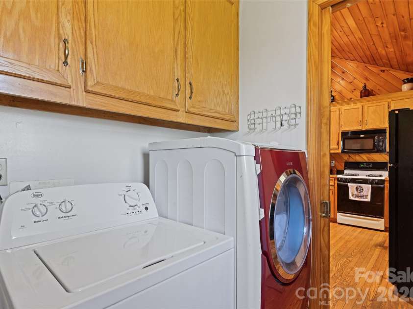 173 Blizzard Ridge, Maggie Valley, NC 28751.  MLS# CAR4382759, YatesRealty ID 13114. 