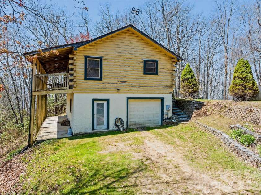 173 Blizzard Ridge, Maggie Valley, NC 28751.  MLS# CAR4382759, YatesRealty ID 13114. 