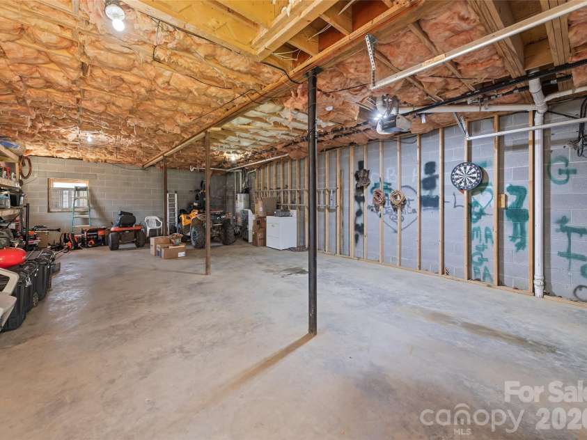 173 Blizzard Ridge, Maggie Valley, NC 28751.  MLS# CAR4382759, YatesRealty ID 13114. 