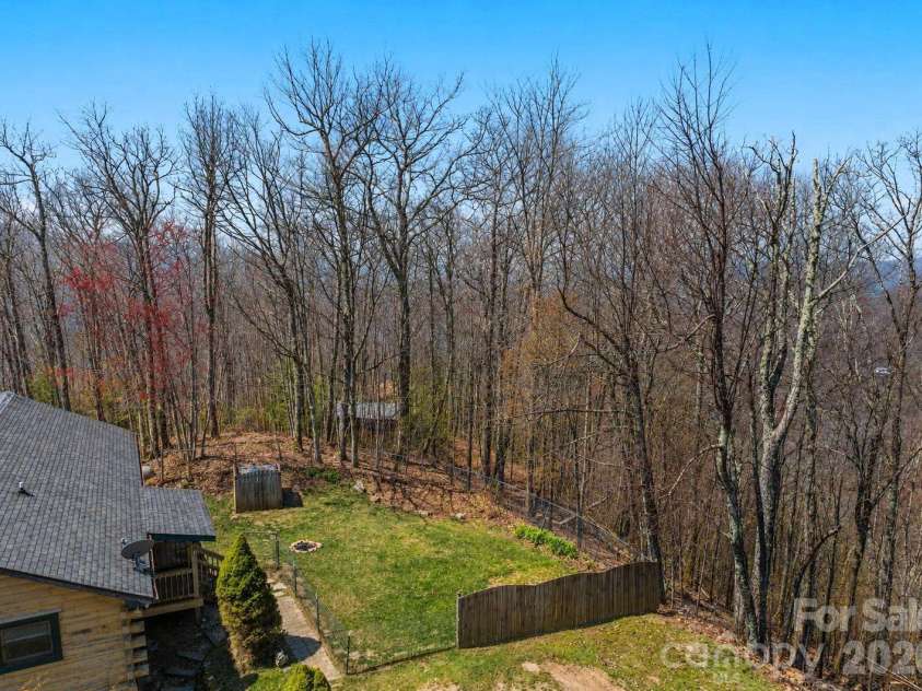 173 Blizzard Ridge, Maggie Valley, NC 28751.  MLS# CAR4382759, YatesRealty ID 13114. 