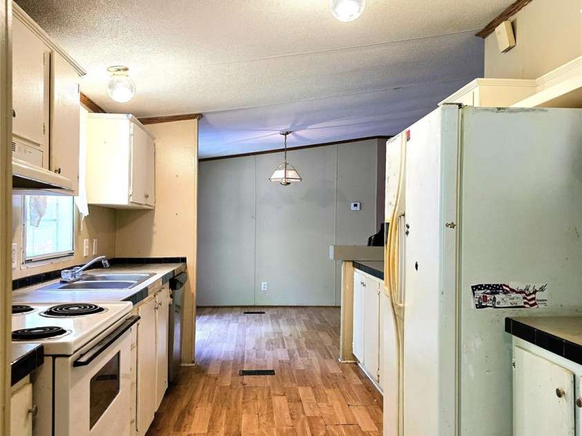 219 Watterson Road, Grover, NC 28073.  MLS# CAR4259268, YatesRealty ID 13116. Galley kitchen