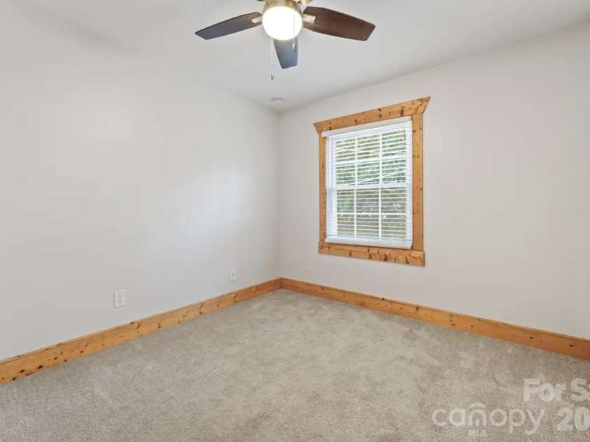 636 Chipley Avenue, Charlotte, NC 28205.  MLS# CAR4360288, YatesRealty ID 13117. 
