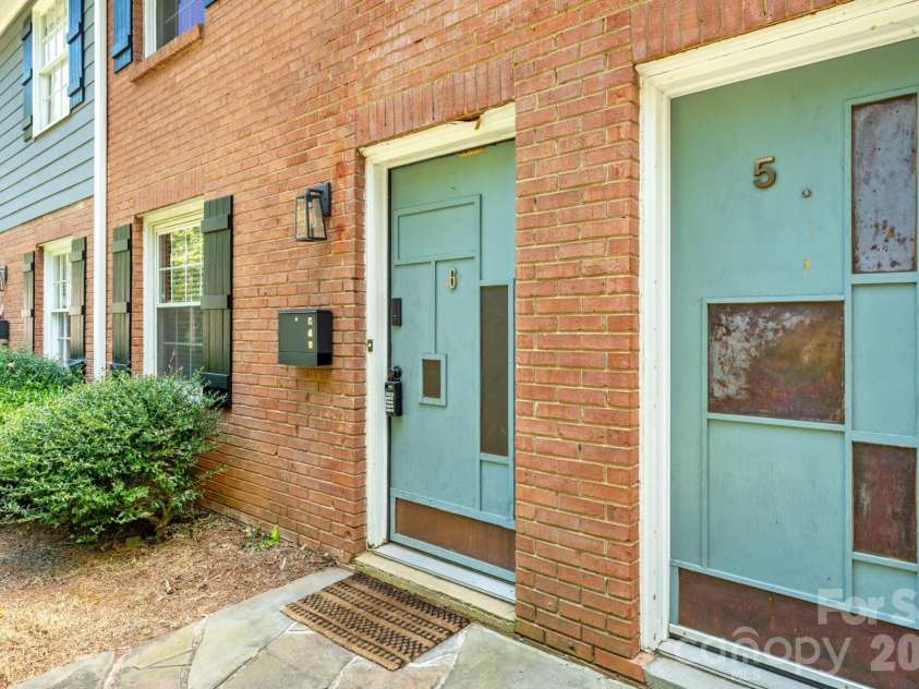 636 Chipley Avenue, Charlotte, NC 28205.  MLS# CAR4360288, YatesRealty ID 13117. 