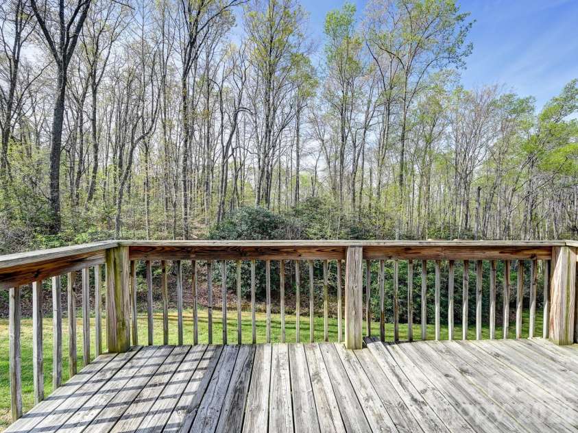 119 Laurel Haven Road, Fairview, NC 28730.  MLS# CAR4371439, YatesRealty ID 13118. 