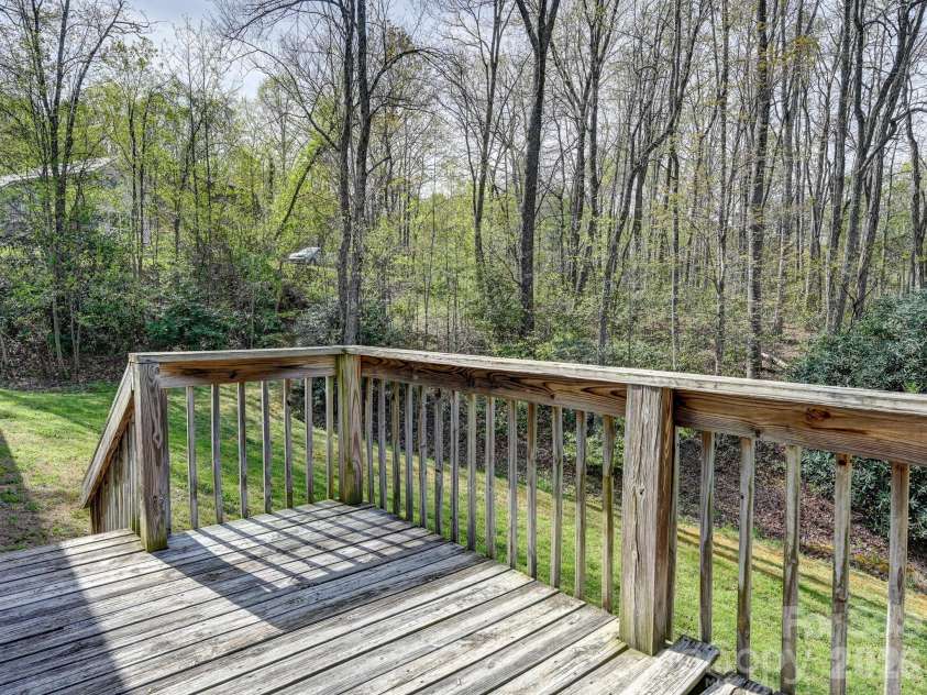 119 Laurel Haven Road, Fairview, NC 28730.  MLS# CAR4371439, YatesRealty ID 13118. 