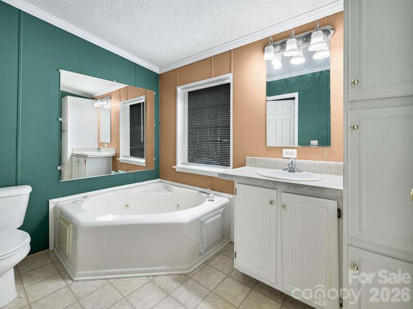 119 Laurel Haven Road, Fairview, NC 28730.  MLS# CAR4371439, YatesRealty ID 13118. 