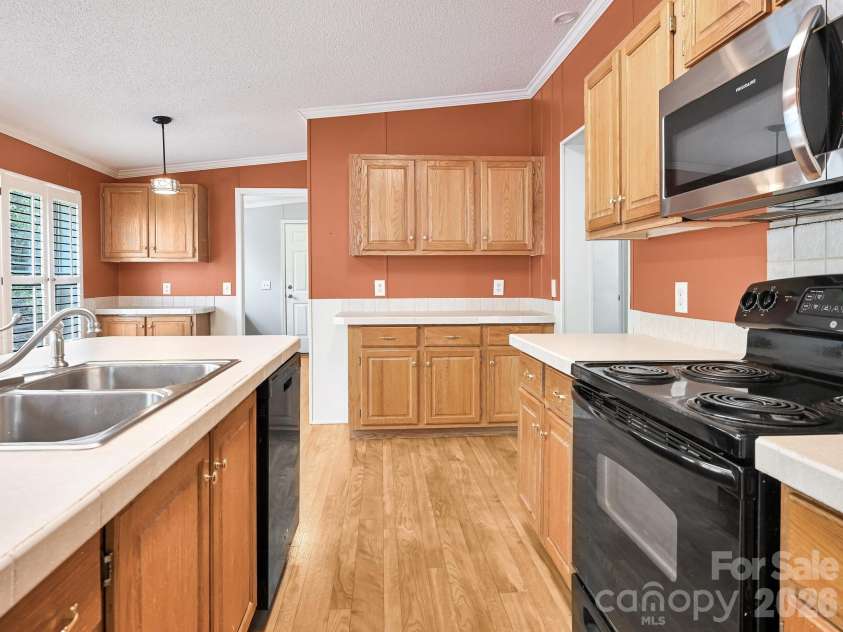 119 Laurel Haven Road, Fairview, NC 28730.  MLS# CAR4371439, YatesRealty ID 13118. 