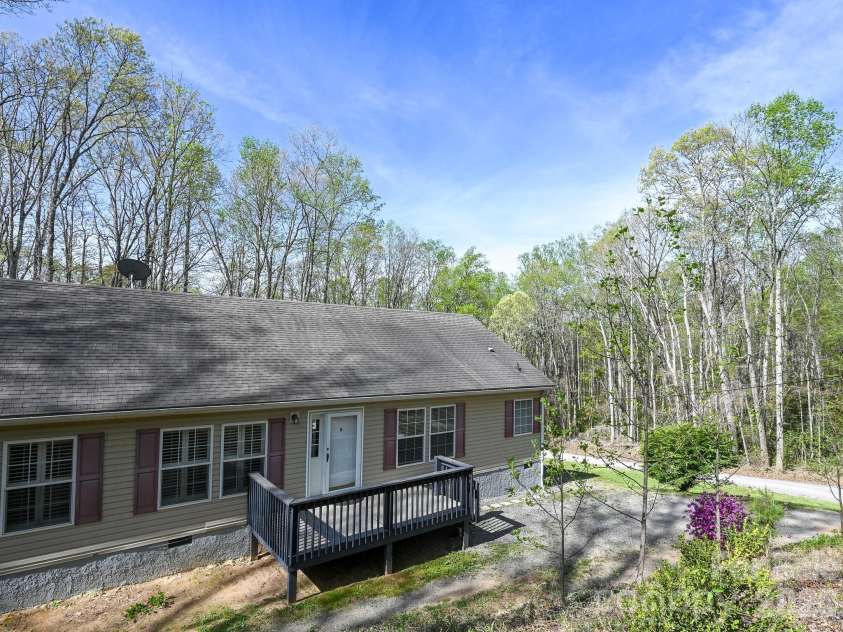 119 Laurel Haven Road, Fairview, NC 28730.  MLS# CAR4371439, YatesRealty ID 13118. 