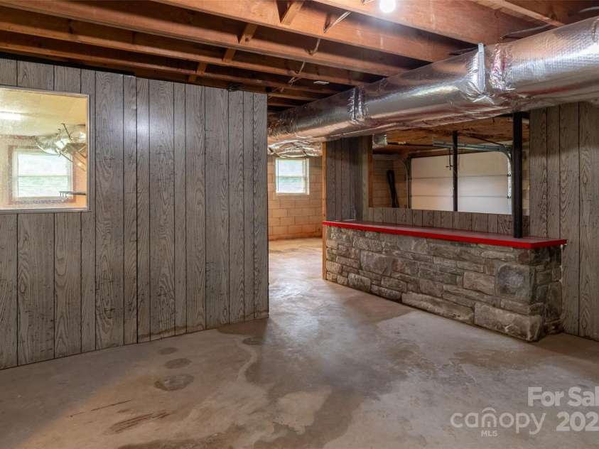 331 Ela Heights Road, Whittier, NC 28789.  MLS# CAR4259769, YatesRealty ID 13118. 